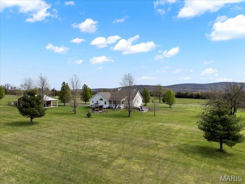 389 Madison Drive Bismarck, MO 63624 - Photo 38 of 47