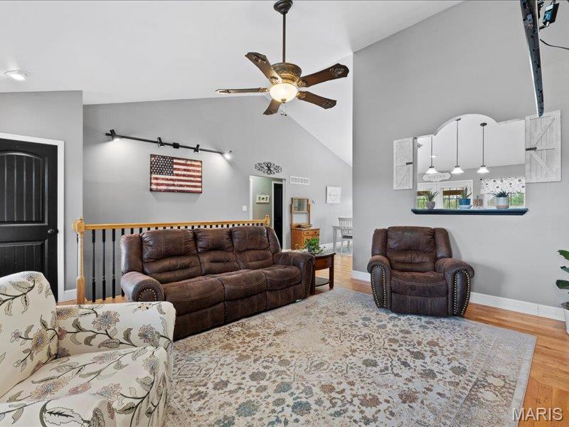 389 Madison Drive Bismarck, MO 63624 - Photo 7 of 47