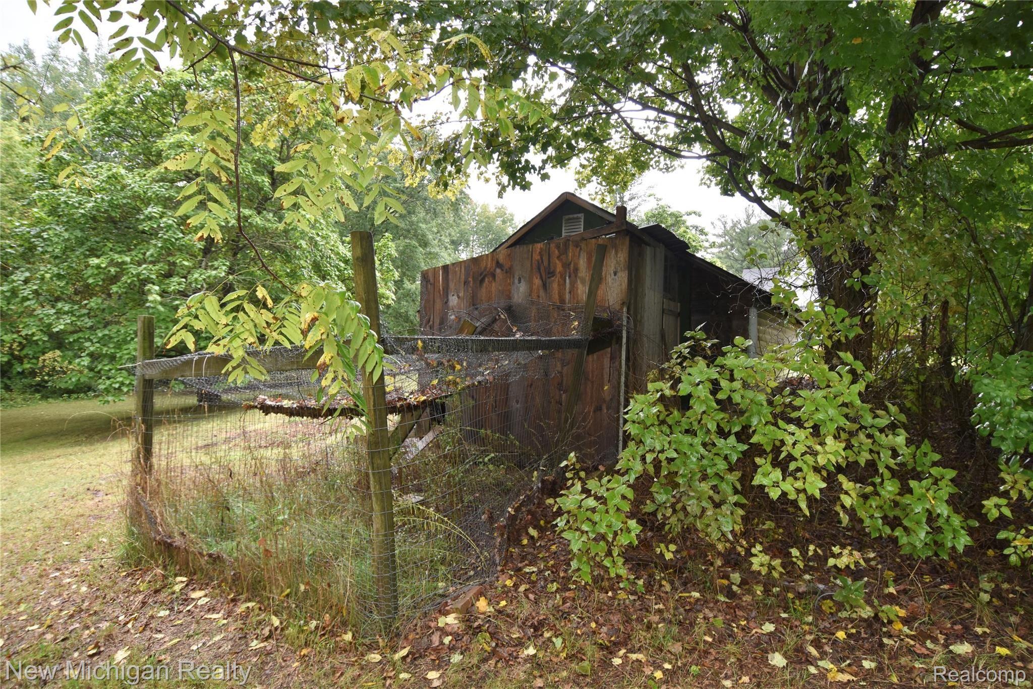 10201 South Lewis Road Clio, MI 48420 - Photo 40 of 41 DE152C3A-A4C7-4C13-AAF3-AC48EDDEBFBC.jpeg