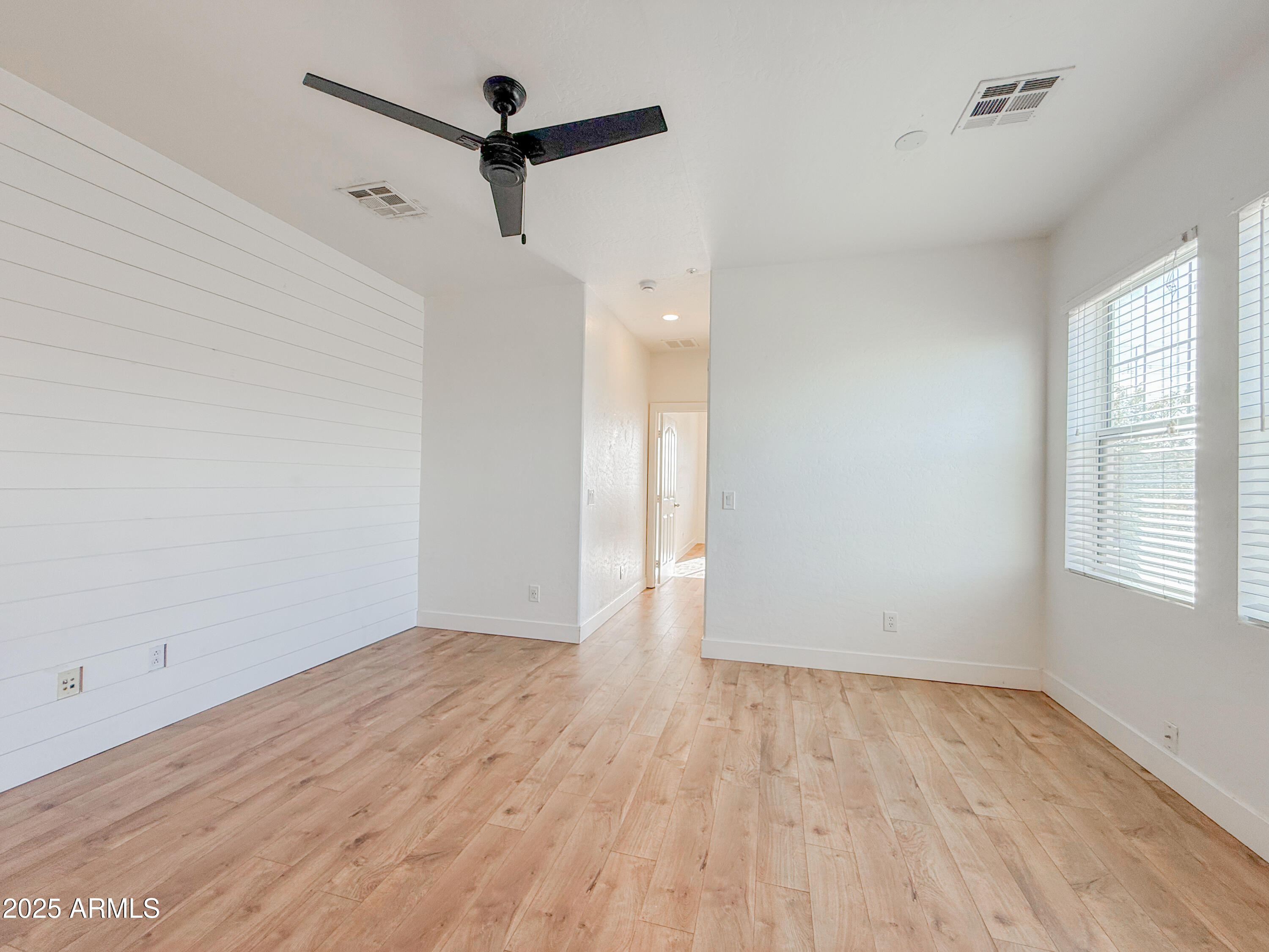 164 West Commerce Court Gilbert, AZ 85233 - Photo 14 of 28 Photo Dec 18 2025, 1 32 02 PM