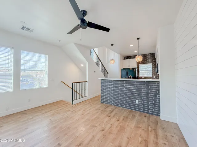 $2,295 | 164 West Commerce Court, Gilbert, AZ 85233