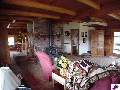 13794 Millerton Road Prather, CA 93651 - Photo 9 of 14 Family room