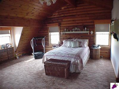 13794 Millerton Road Prather, CA 93651 - Photo 10 of 14 Large Master.Upstairs bathroom has a claw foot tub.