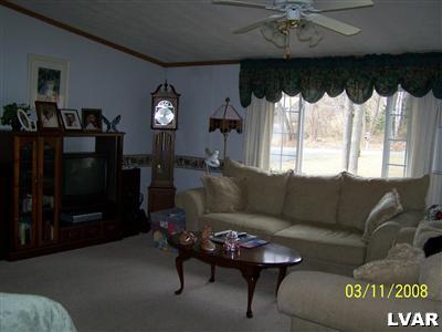 3238 Spring Valley Road Slatington, PA 18080 - Photo 2 of 12 Gallery Image 2