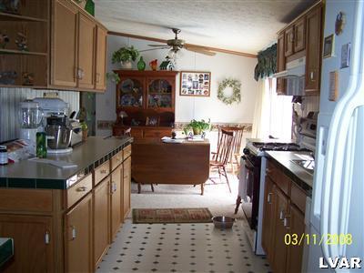 3238 Spring Valley Road Slatington, PA 18080 - Photo 6 of 12 Gallery Image 6