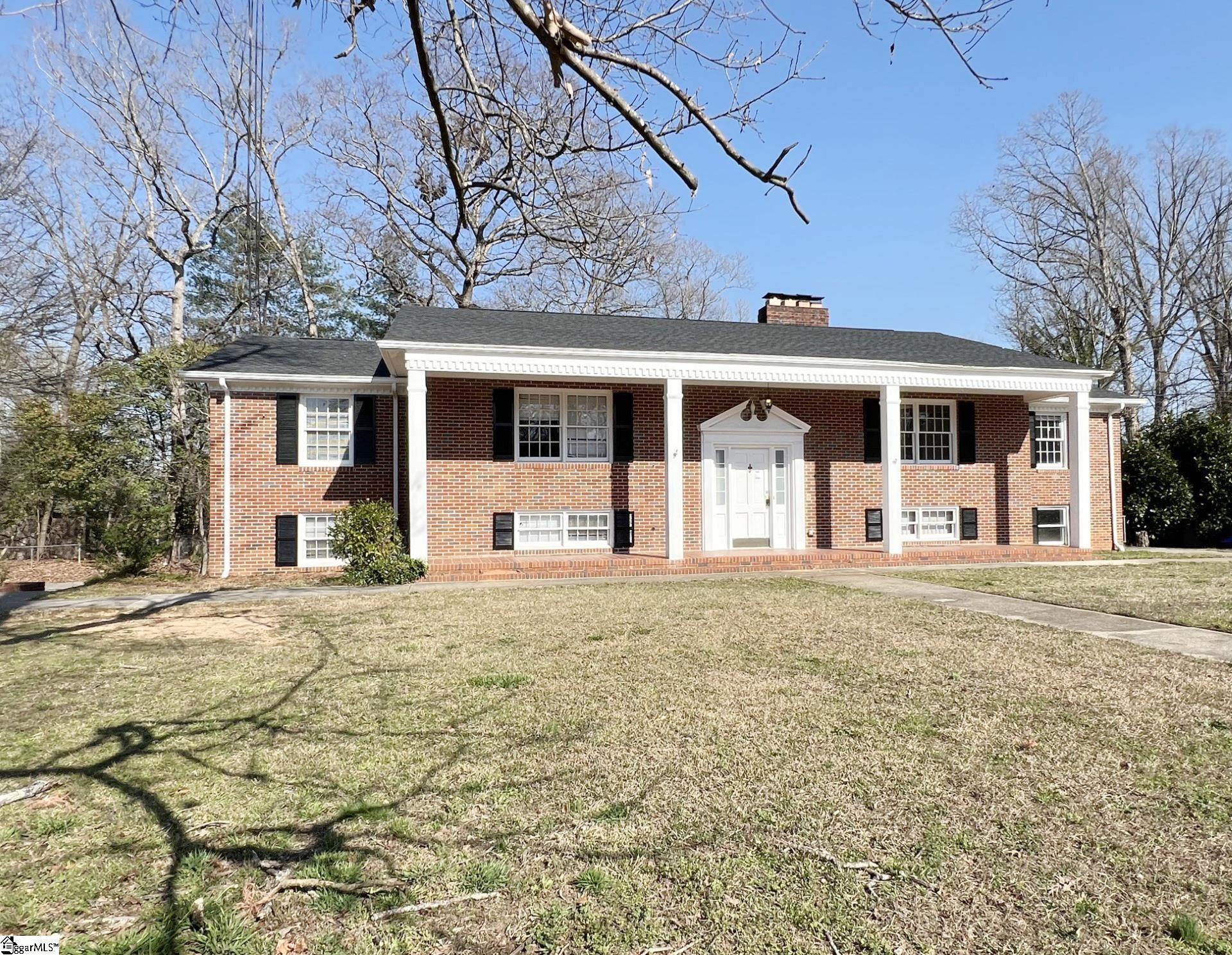 5 Howell Road Greenville, SC 29615 - Photo 1 of 25 Gallery Image 1
