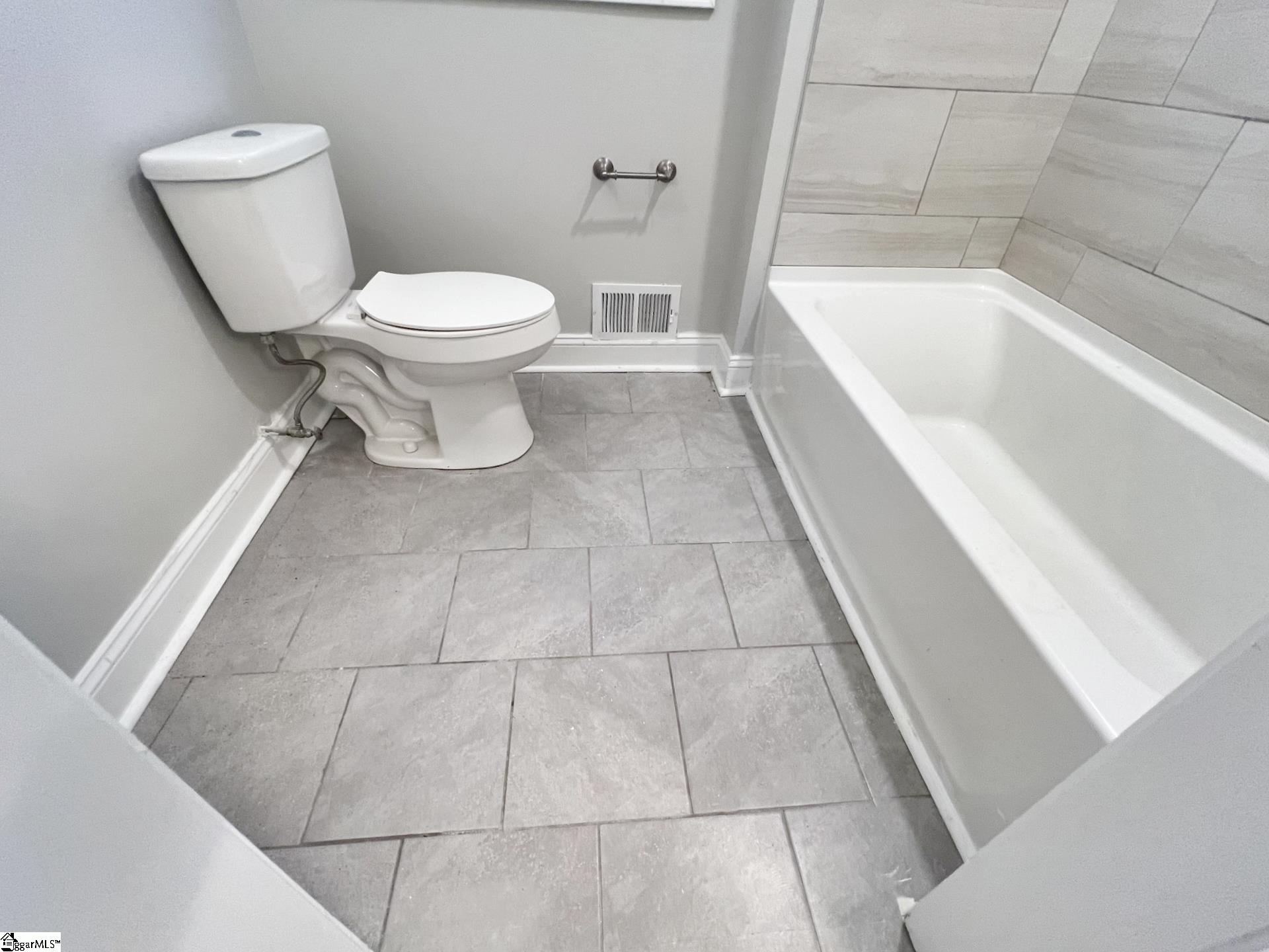 5 Howell Road Greenville, SC 29615 - Photo 16 of 25 Gallery Image 16
