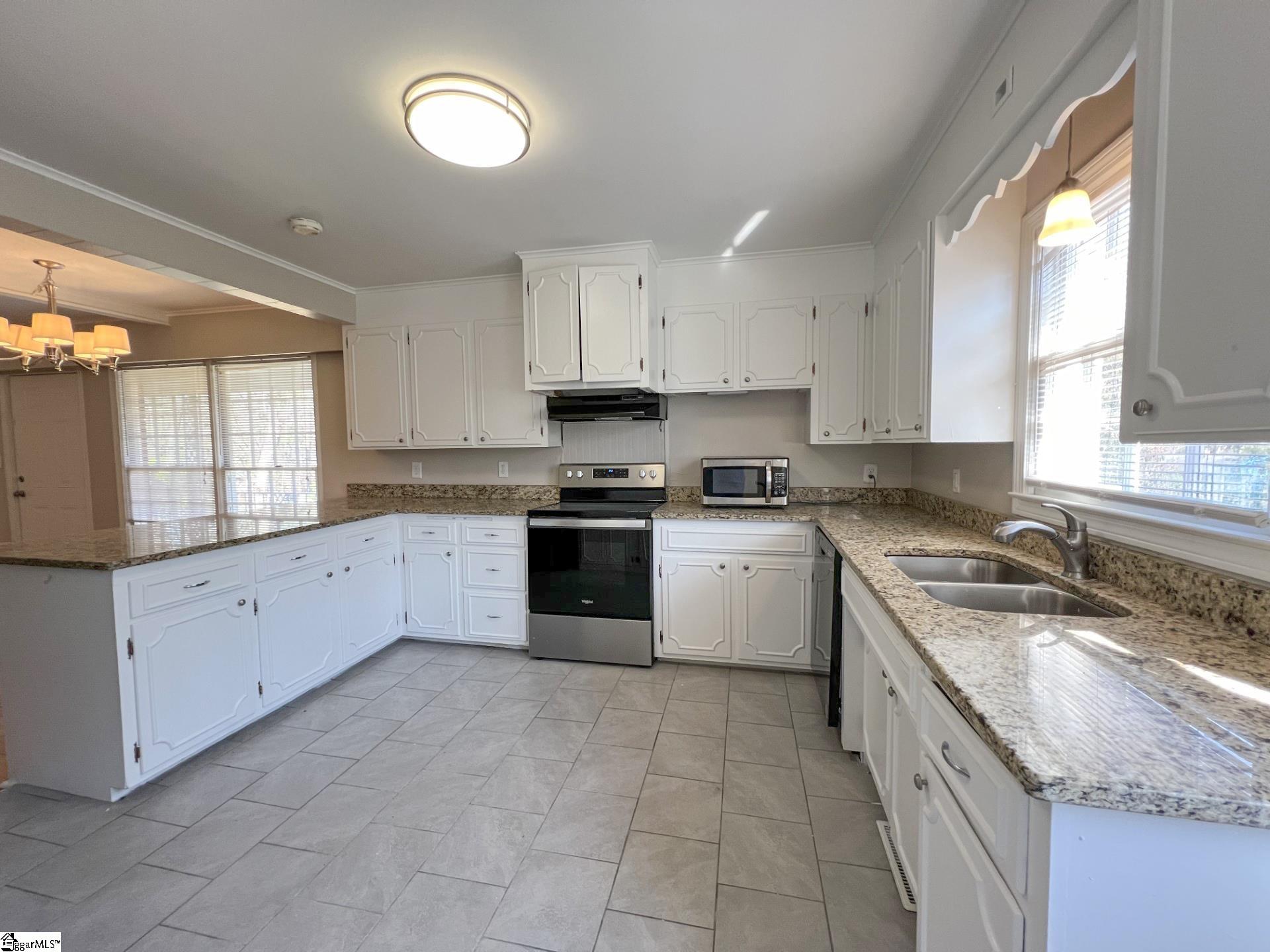 5 Howell Road Greenville, SC 29615 - Photo 9 of 25 Gallery Image 9