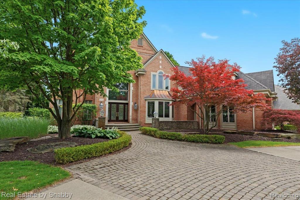 4096 Oak Tree Circle Rochester, MI 48306 - Photo 2 of 56