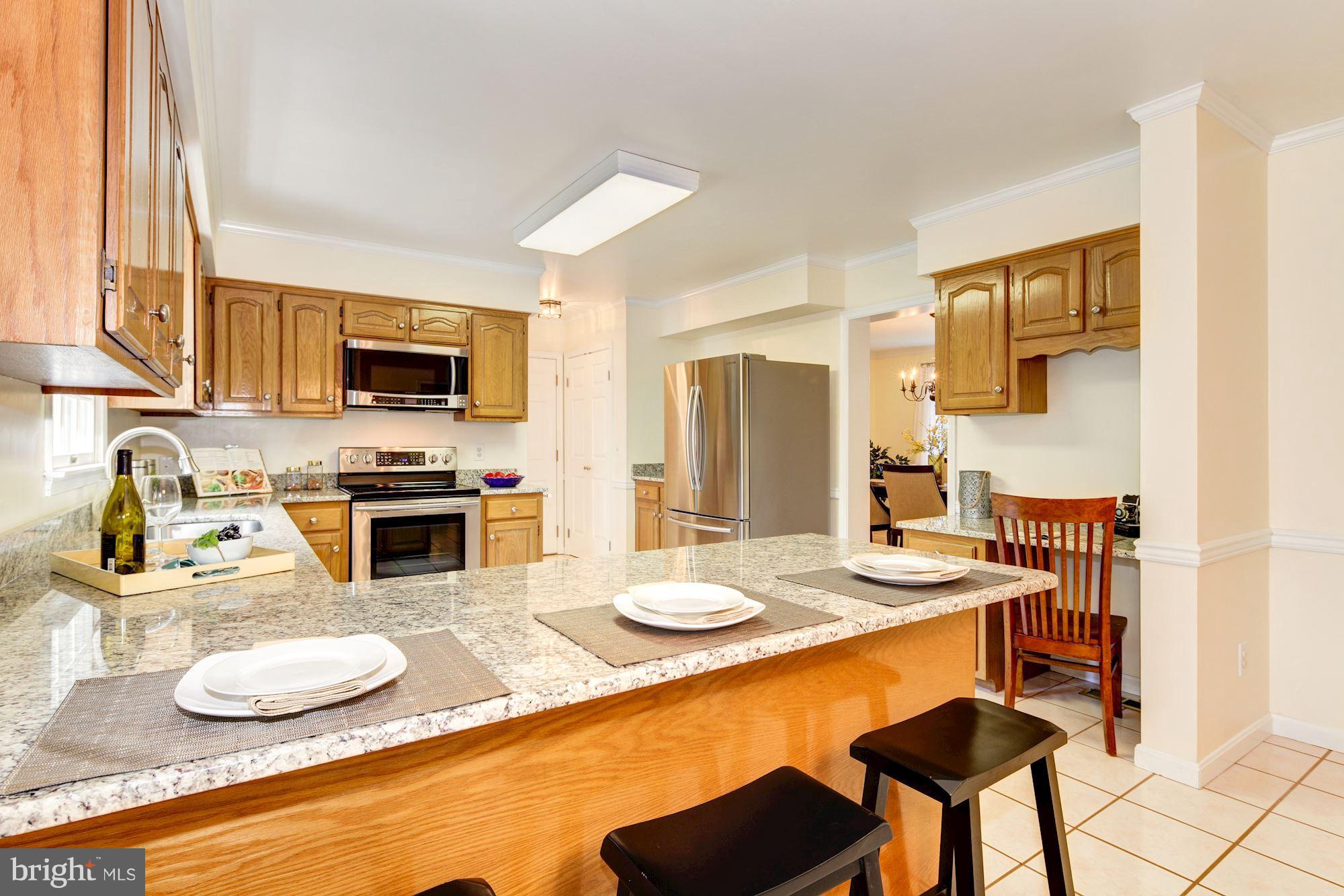 4017 Manor Oaks Road Phoenix, MD 21131 - Photo 7 of 30 Kitchen breakfast bar
