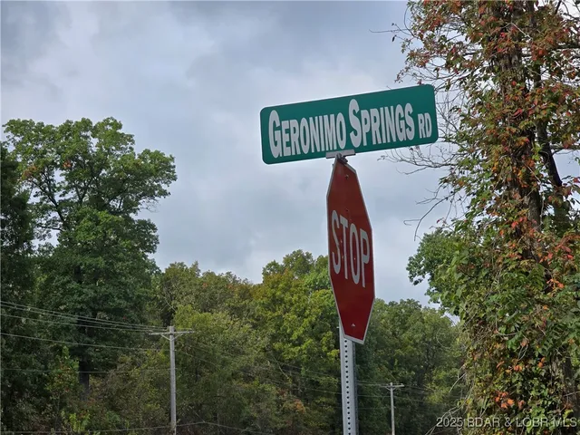 $30,900 | 3 Geronimo Springs Road, Macks Creek, MO 65786
