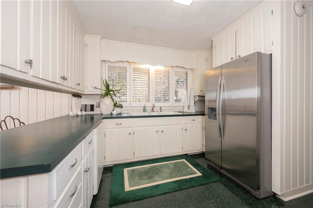 4255 Briar Creek Road Clemmons, NC 27012 - Photo 11 of 44 Kitchen