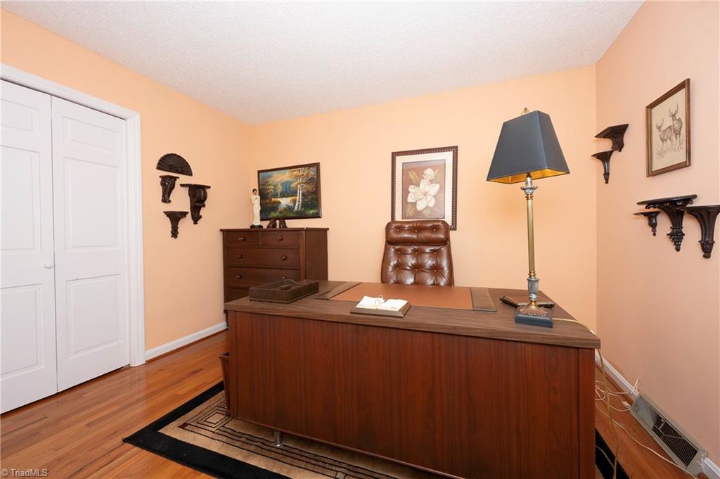 4255 Briar Creek Road Clemmons, NC 27012 - Photo 19 of 44 Guest Bedroom 3