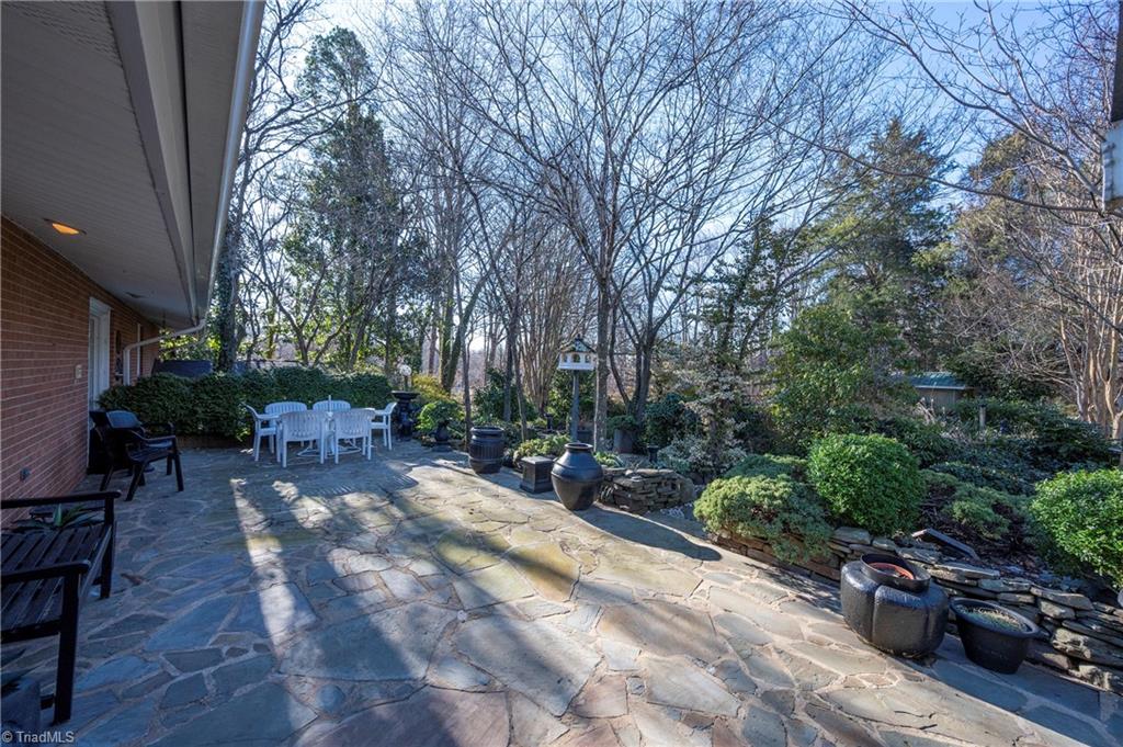 4255 Briar Creek Road Clemmons, NC 27012 - Photo 35 of 44 Patio