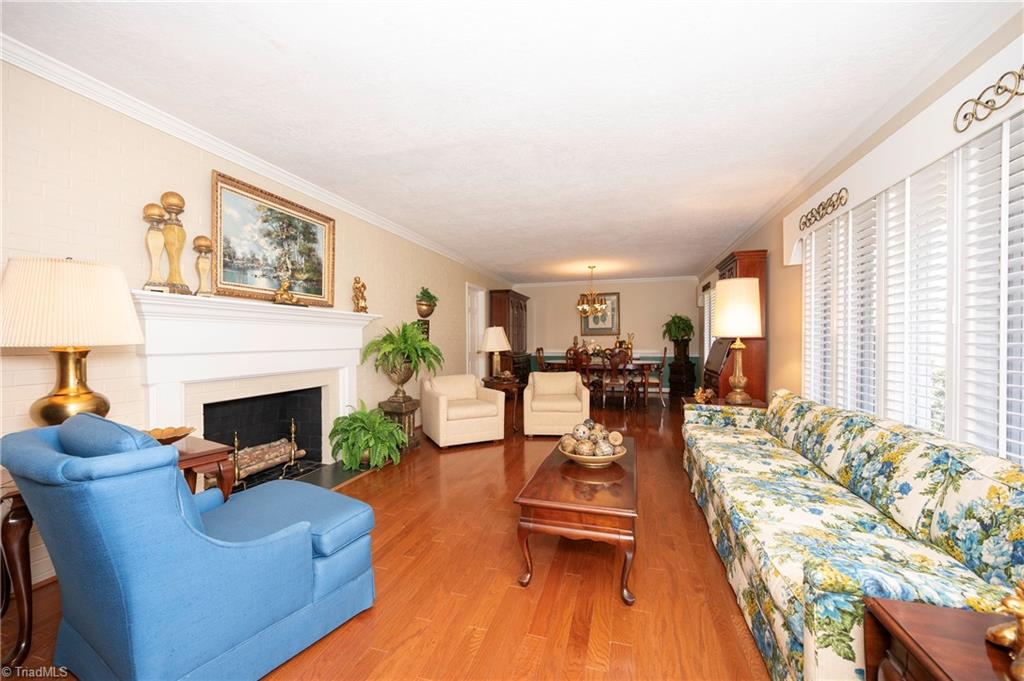 4255 Briar Creek Road Clemmons, NC 27012 - Photo 5 of 44 Formal Living Room