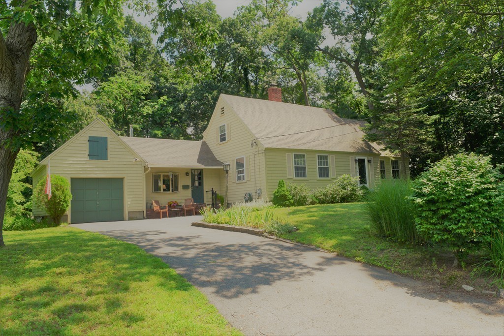 70 Oak Ridge Road Reading, MA 01867 - Photo 26 of 30