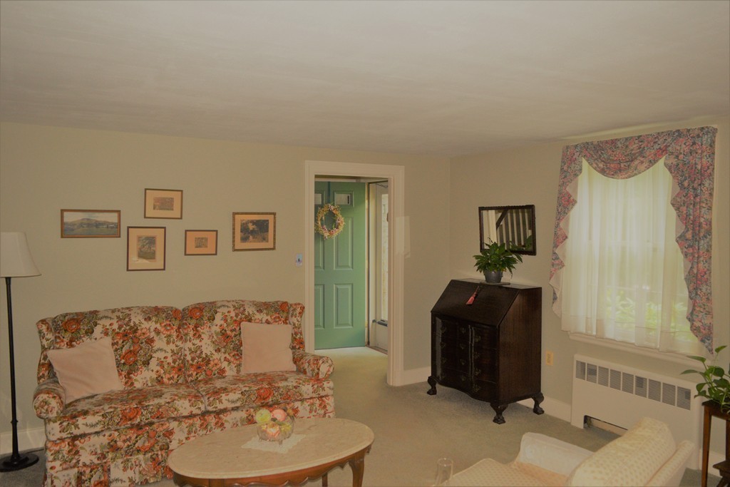 70 Oak Ridge Road Reading, MA 01867 - Photo 3 of 30