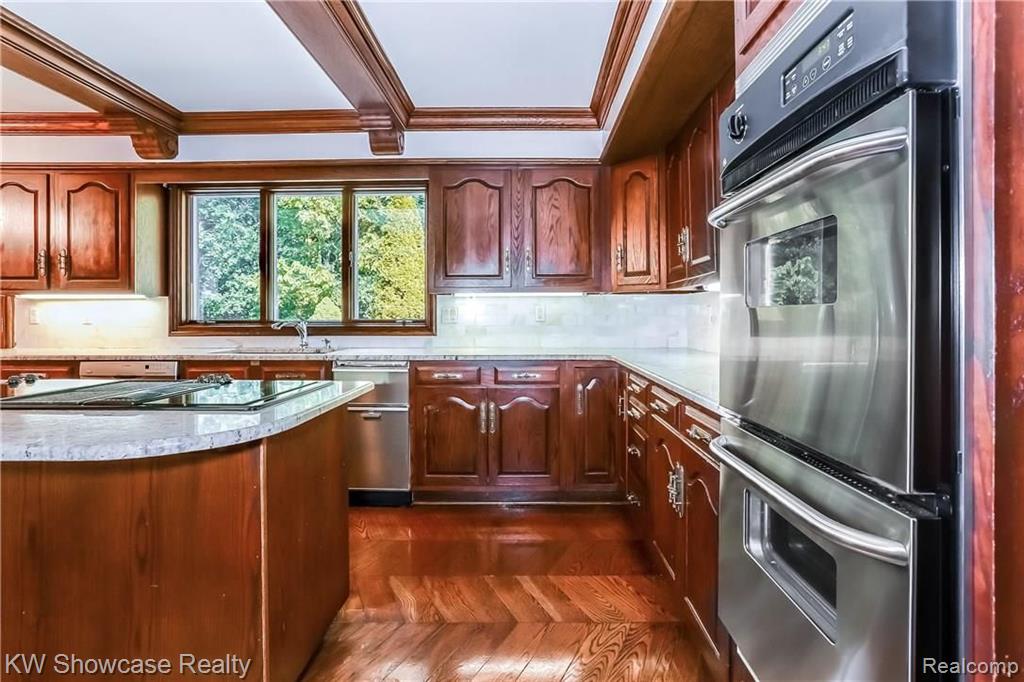 1900 East Valley Road Bloomfield Hills, MI 48304 - Photo 55 of 68