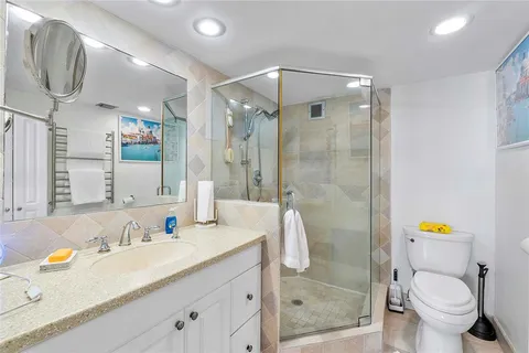 $497,900 | 2029 North Ocean Boulevard, Unit 208, Fort Lauderdale, FL 33305