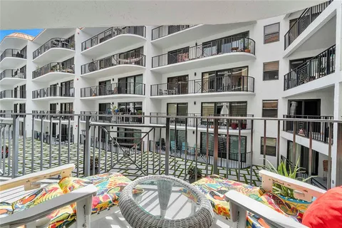 $497,900 | 2029 North Ocean Boulevard, Unit 208, Fort Lauderdale, FL 33305