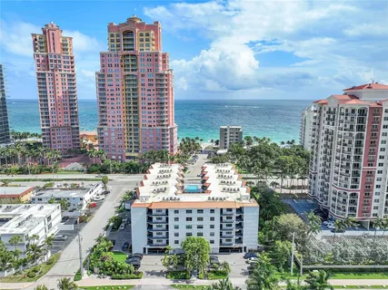 $497,900 | 2029 North Ocean Boulevard, Unit 208, Fort Lauderdale, FL 33305