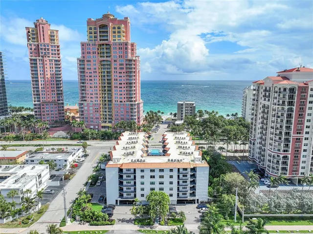 $545,000 | 2029 North Ocean Boulevard, Unit 208, Fort Lauderdale, FL 33305