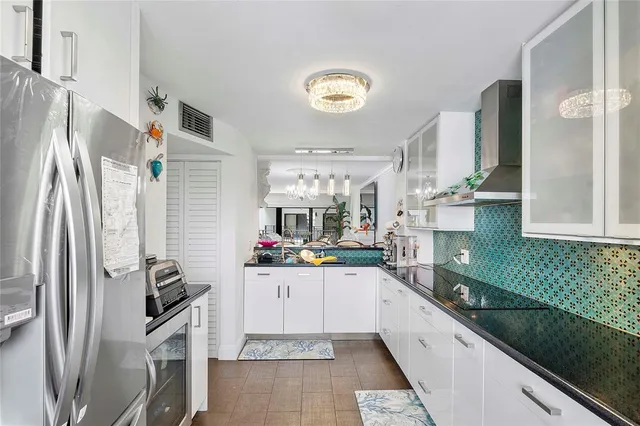 $545,000 | 2029 North Ocean Boulevard, Unit 208, Fort Lauderdale, FL 33305