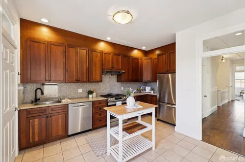 $995,000 | 3396 16th Street, San Francisco, CA 94114