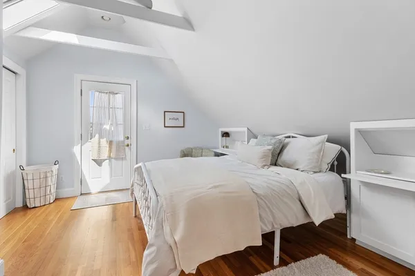 $3,200 | 3 Circle Street, Unit 3, Marblehead, MA 01945