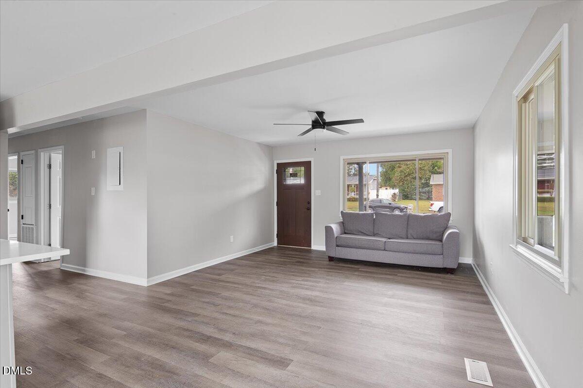 682 Montclair Road Fayetteville, NC 28314 - Photo 2 of 25 01-AR5I3420