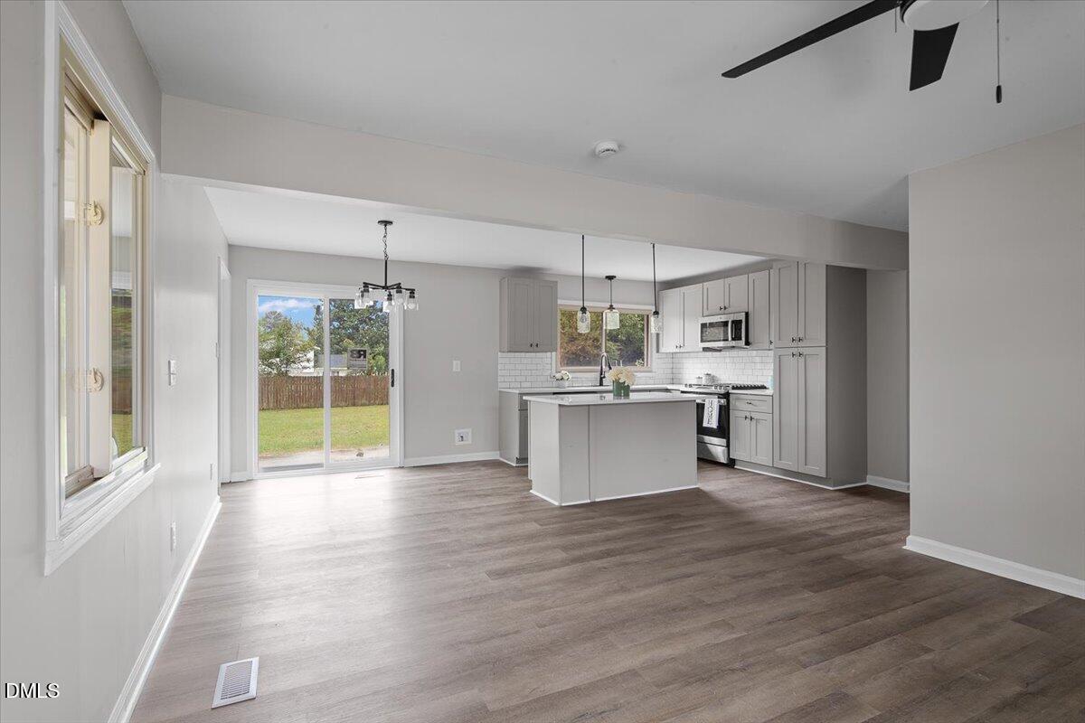 682 Montclair Road Fayetteville, NC 28314 - Photo 5 of 25 04-AR5I3435