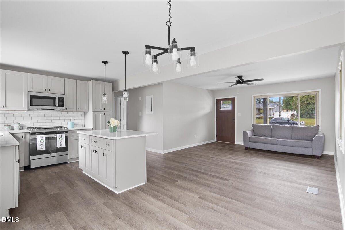 682 Montclair Road Fayetteville, NC 28314 - Photo 7 of 25 06-AR5I3445