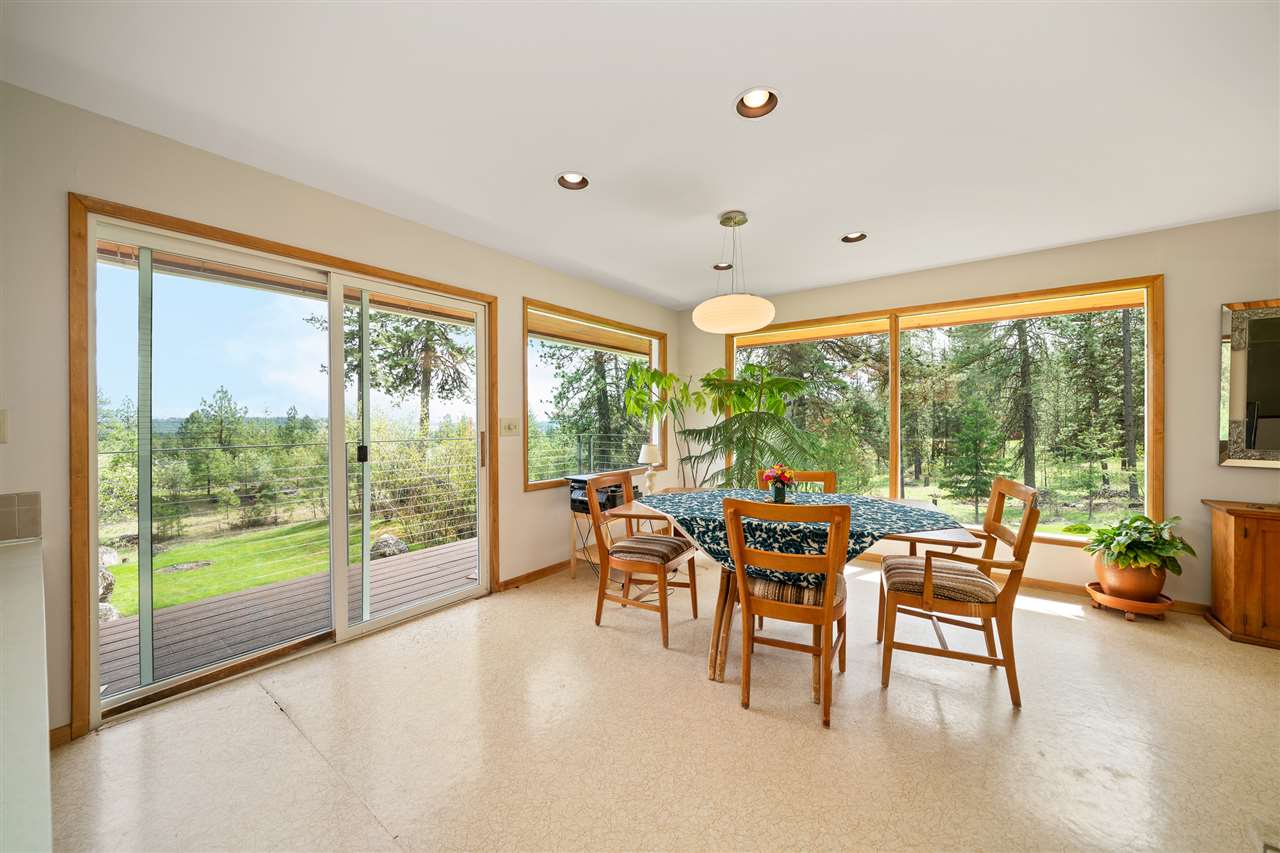 15115 North Hazard Road Spokane, WA 99208 - Photo 6 of 20