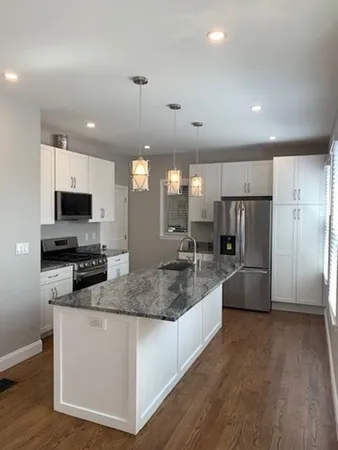 $3,800 | 5 1/2 Edward Street, Unit 2, Medford, MA 02155