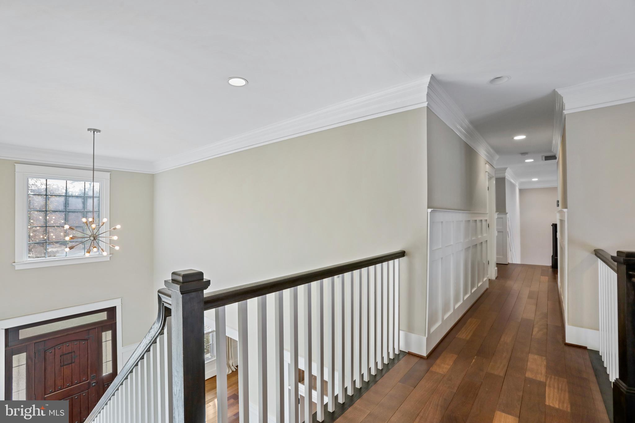 21490 Cedar Drive Sterling, VA 20164 - Photo 23 of 73 Upper Landing