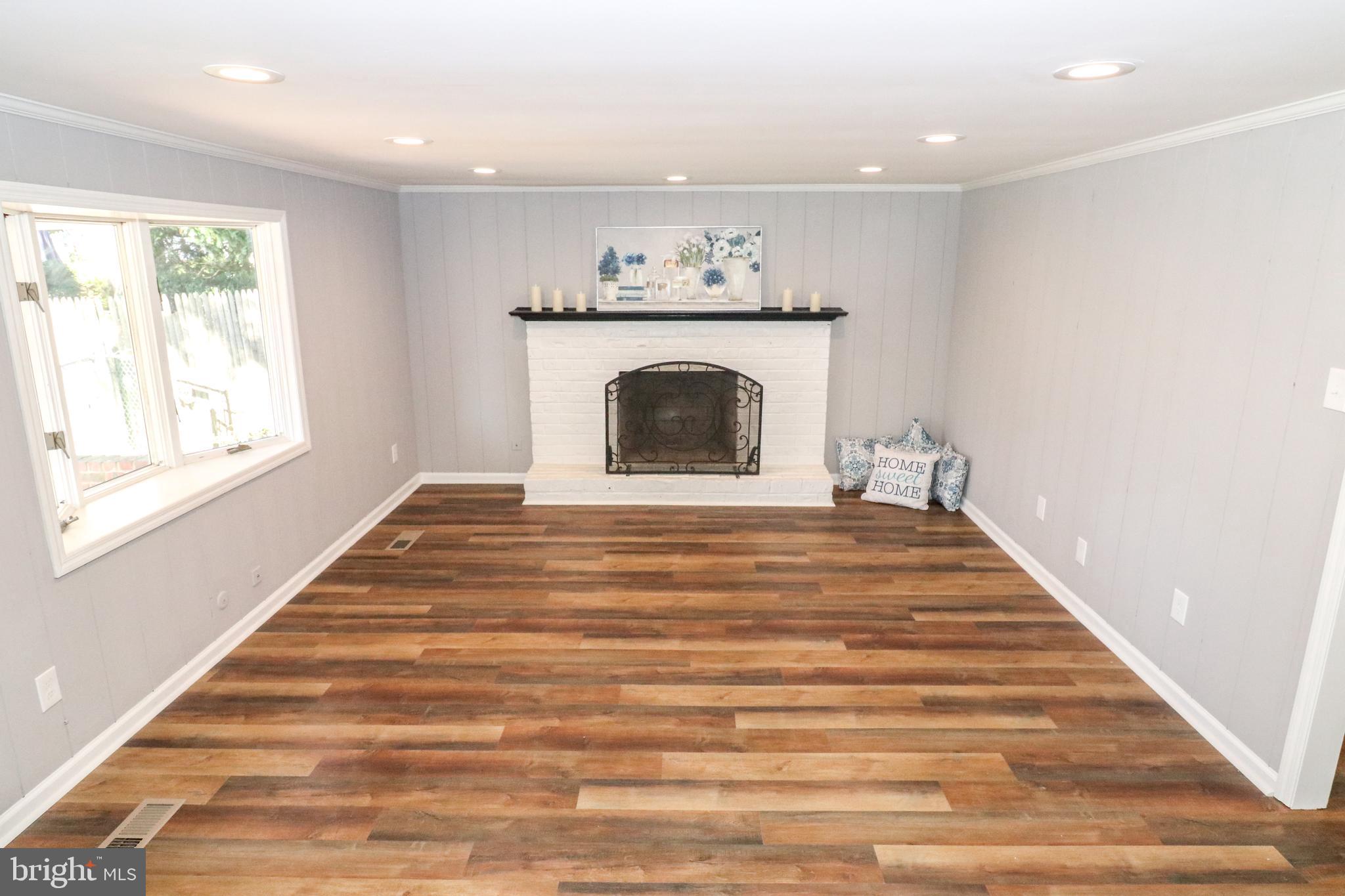 328 Coldspring Road Southampton, PA 18966 - Photo 17 of 29 Family Room