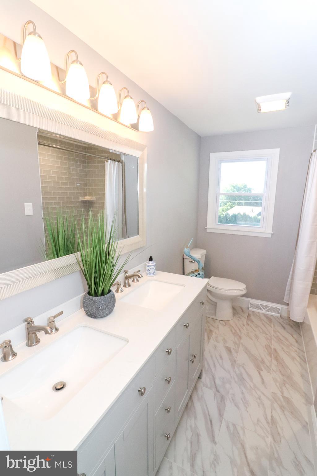 328 Coldspring Road Southampton, PA 18966 - Photo 23 of 29 Hall Bathroom