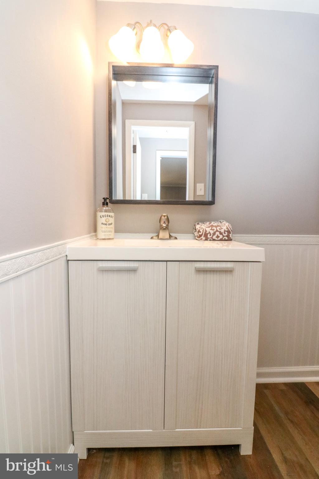 328 Coldspring Road Southampton, PA 18966 - Photo 25 of 29 Powder Room