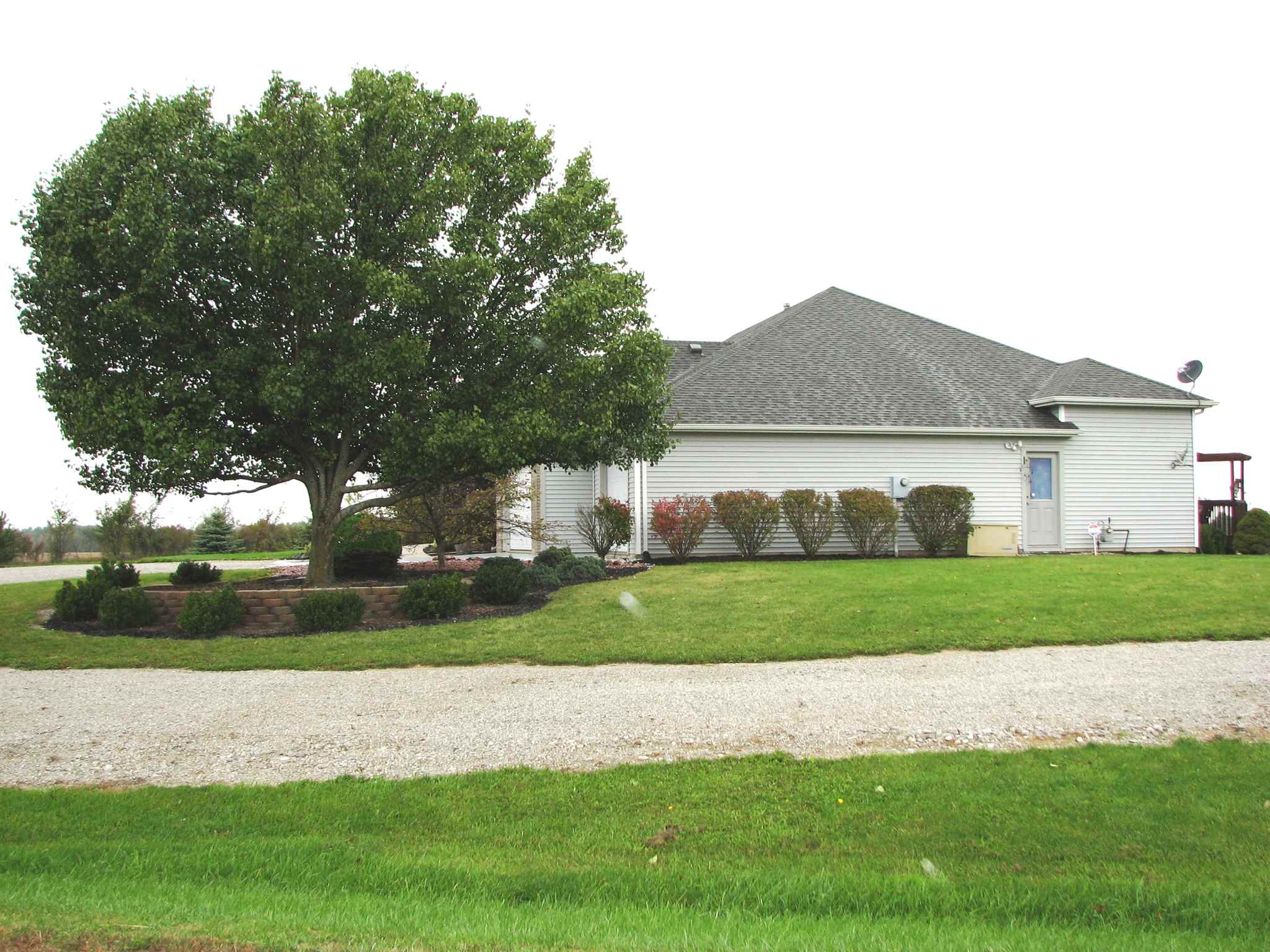 12326 Yoder Road Roanoke, IN 46783 - Photo 30 of 36