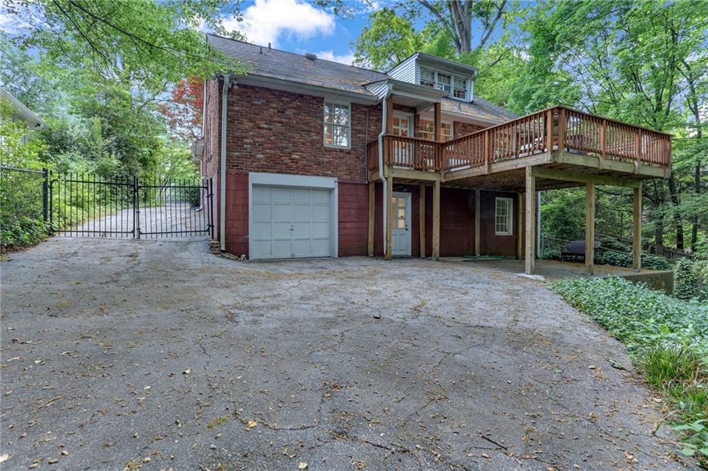 716 Burke Road Northeast Atlanta, GA 30305 - Photo 5 of 32