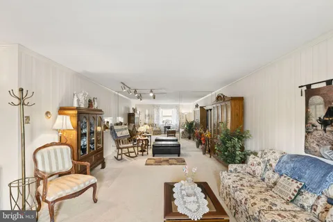 $350,000 | 2940 Stoney Creek Road, Norristown, PA 19401