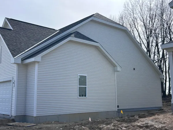$549,900 | 1141 Mt Vernon Drive, Hartford, WI 53027