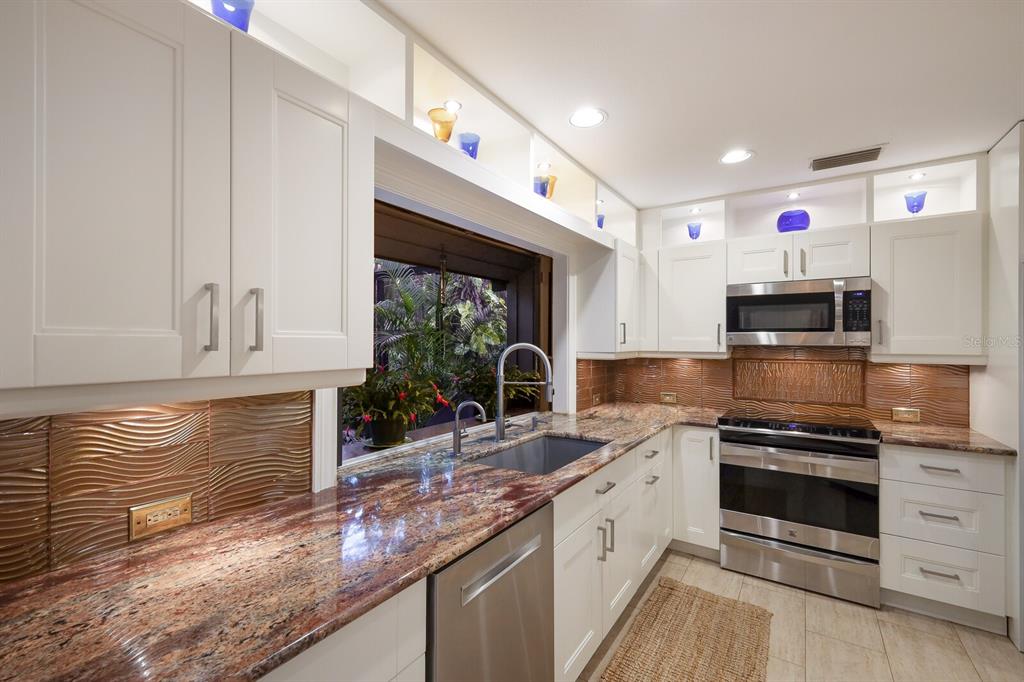 1027 Ranchero Drive Sarasota, FL 34240 - Photo 23 of 79 Gallery Image 23
