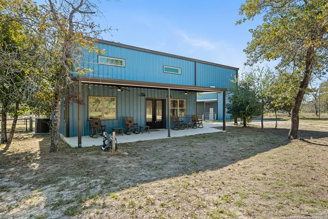 $550,000 | 144 County Road 7725, Natalia, TX 78059