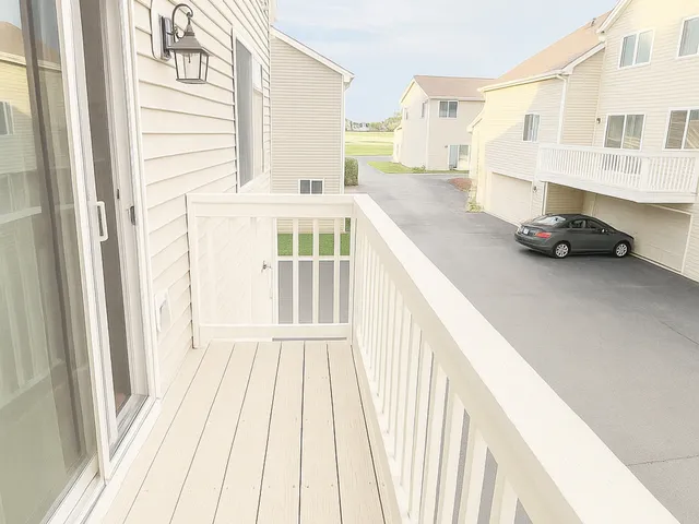 $249,900 | 1713 Fieldstone Drive North, Shorewood, IL 60404