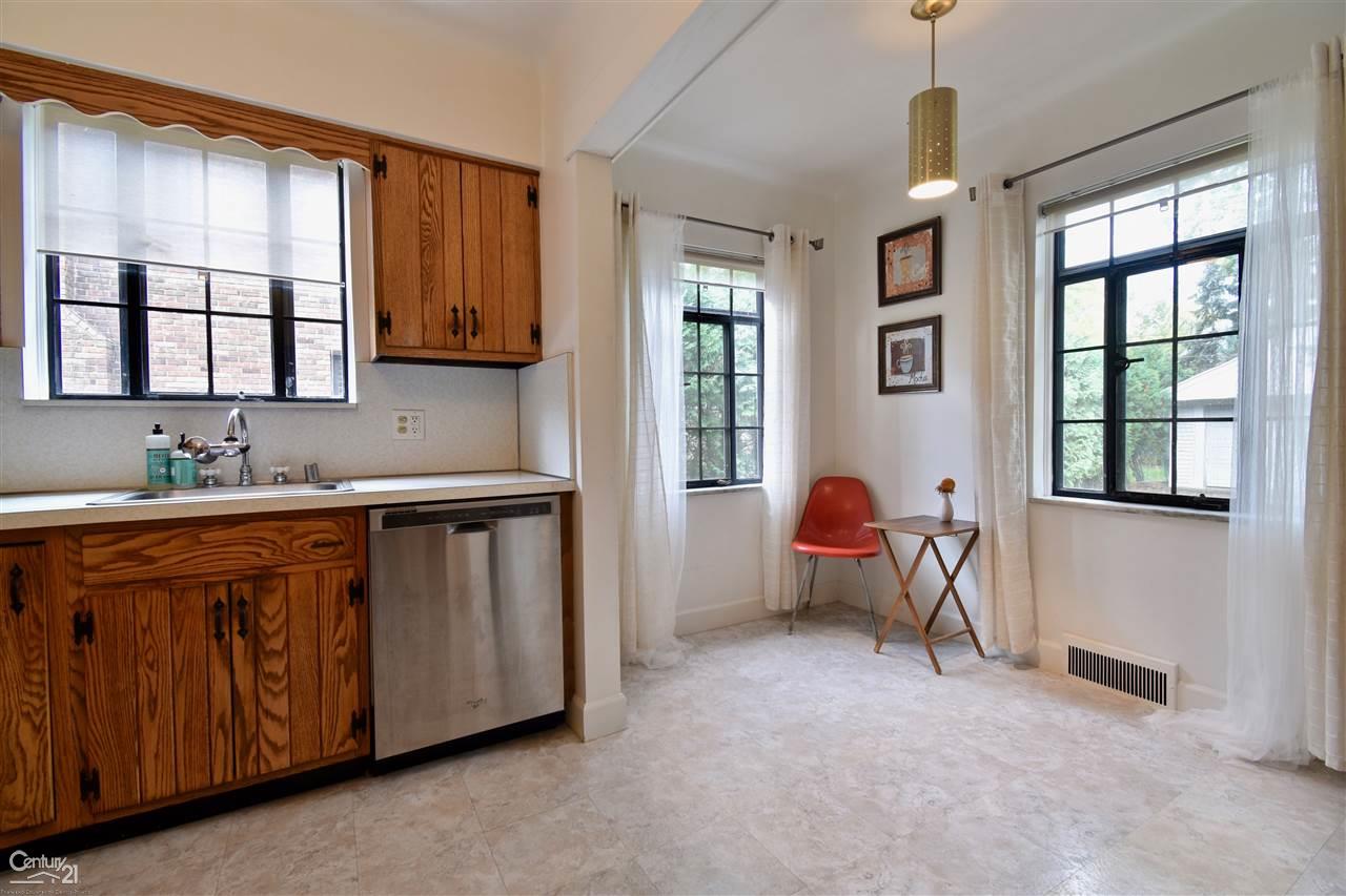 1779 Littlestone Road Grosse Pointe Woods, MI 48236 - Photo 10 of 28