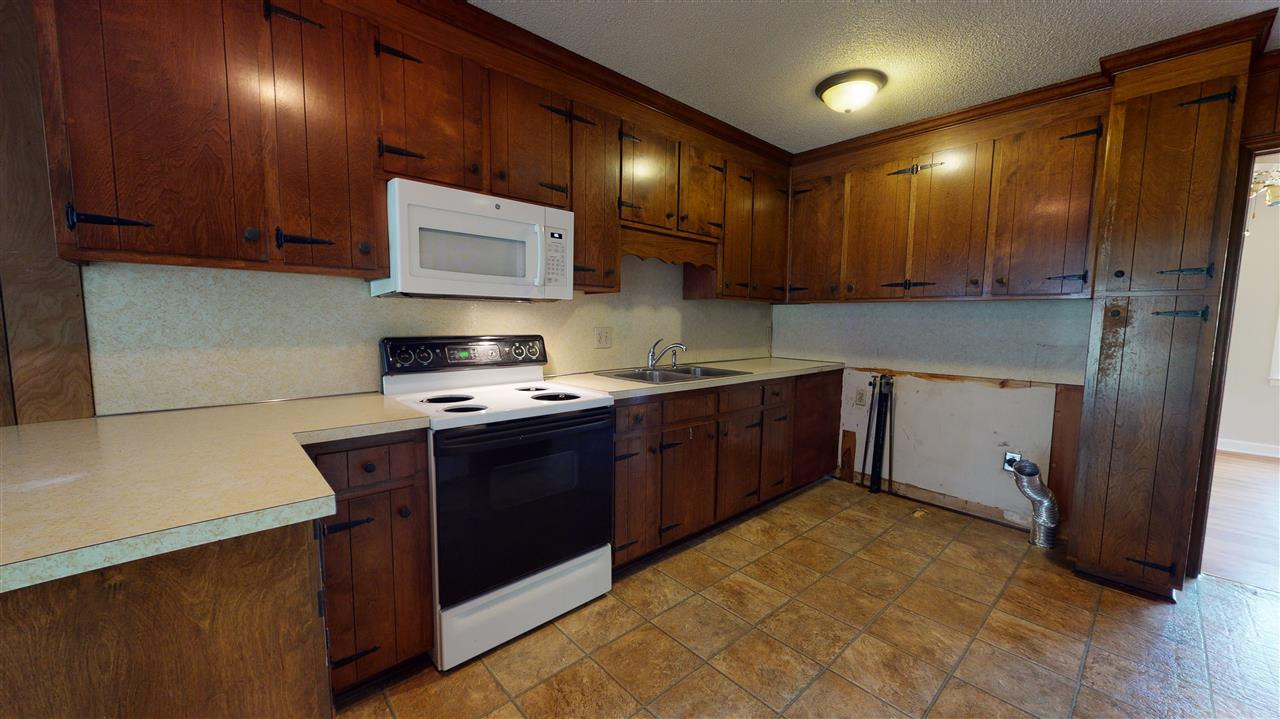 2039 Wake Forest Road Raleigh, NC 27608 - Photo 14 of 30 Photo 14