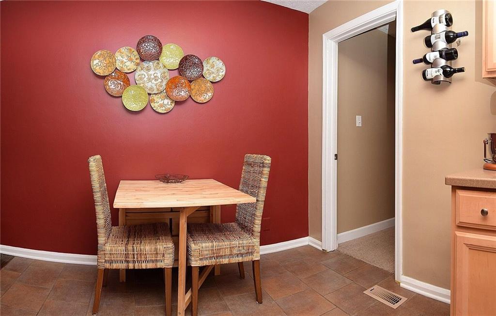 135 Hoss Road Indianapolis, IN 46217 - Photo 12 of 30 Gallery Image 12