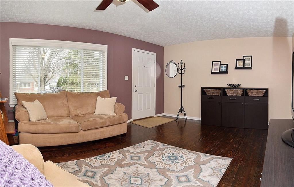 135 Hoss Road Indianapolis, IN 46217 - Photo 5 of 30 Gallery Image 5