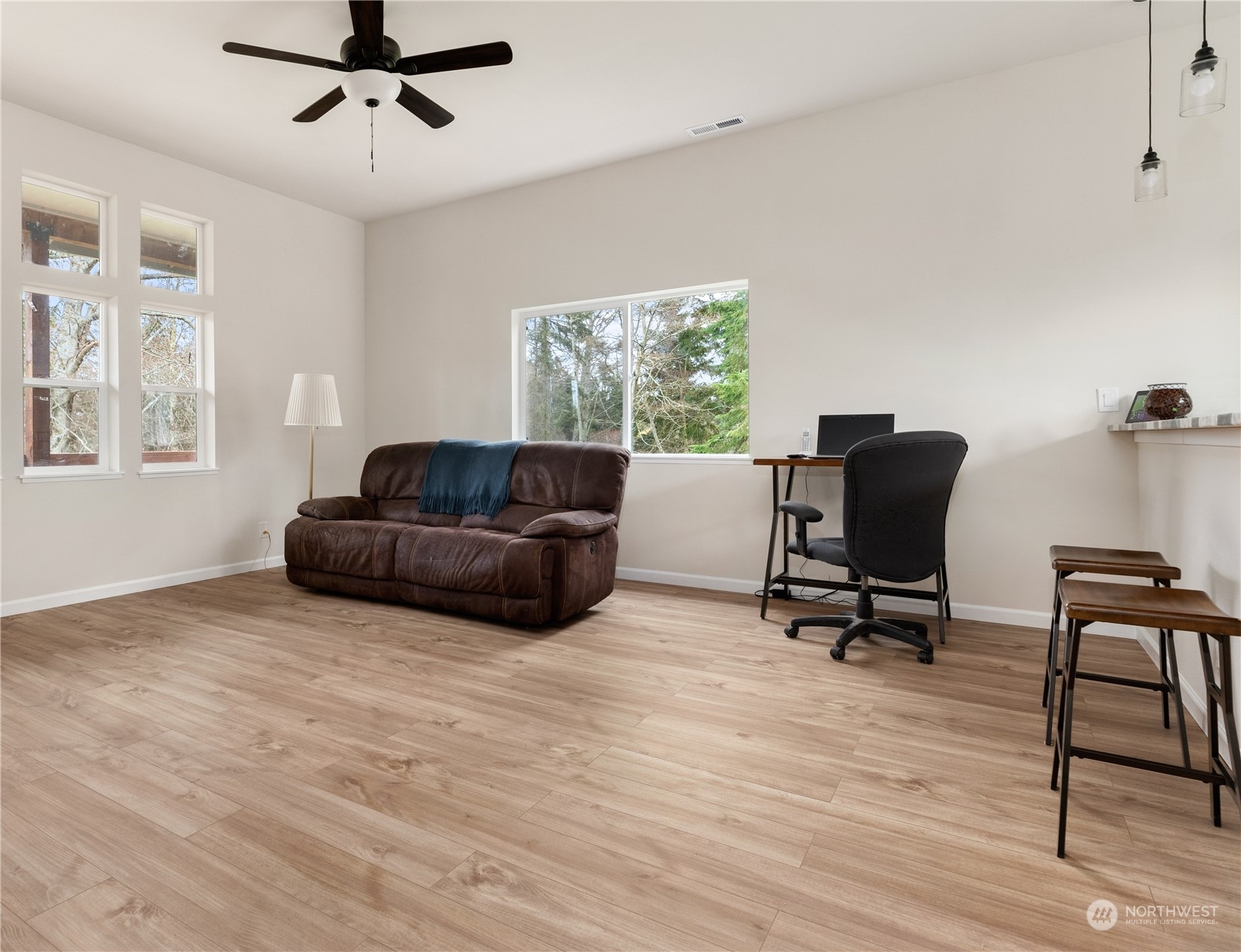 2276 Williams Road Oak Harbor, WA 98277 - Photo 10 of 30 Gallery Image 10